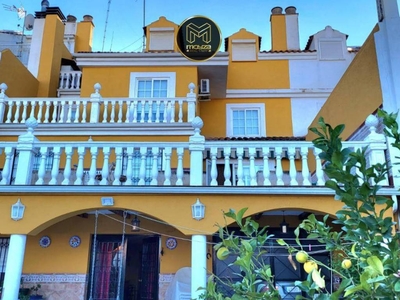 Alquiler Casa unifamiliar Jaén. 350 m²