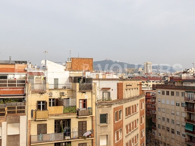 Ático espectacular sobreatico con una terraza de 32m2 en Barcelona