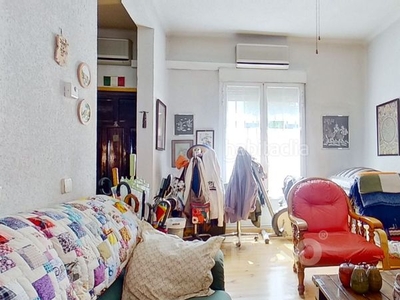 Casa adosada con 3 habitaciones con calefacción y aire acondicionado en Madrid