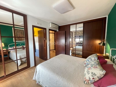 Casa adosada con 5 habitaciones con aire acondicionado en Bormujos