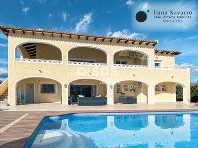 Chalet en venta en Carretera de Altea-la Nucia