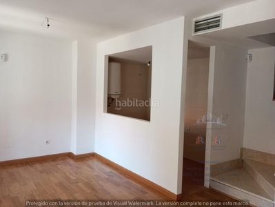Dúplex con 2 habitaciones con ascensor, parking, calefacción y aire acondicionado en Aranjuez