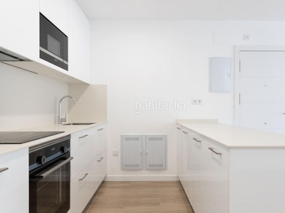 Piso con 2 habitaciones con ascensor y calefacción en Terrassa