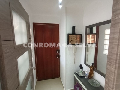 Piso con 3 habitaciones con ascensor, calefacción y aire acondicionado en Calella