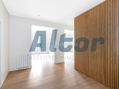 Piso en alquiler , con 65 m2, 1 habitaciones y 1 baños, trastero, ascensor, aire acondicionado y calefacción individual gas. en Madrid