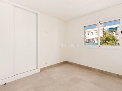 Piso en calle vélez piso con 3 habitaciones con ascensor, parking y aire acondicionado en Marbella