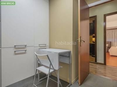 Piso en carrer de praga piso con 4 habitaciones en Barcelona