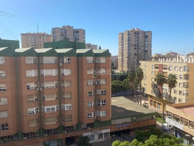 Piso en diego vázquez otero 3 piso con 3 habitaciones con ascensor en Málaga