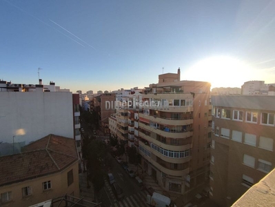 Piso en La Trinidad con hermosas vistas a toda la ciudad en Málaga