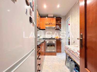 Piso en venta en avenida d'alfons xiii
artigues,
161.000 € en Badalona