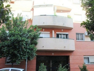 Piso en venta en San Jerónimo - La Bachillera de 3 habitaciones con terraza y garaje