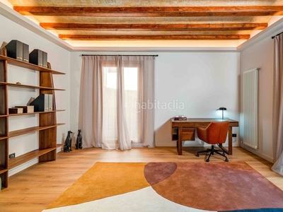 Piso increible piso en la zona del borne!! en St. Pere - Sta. Caterina - El Born Barcelona
