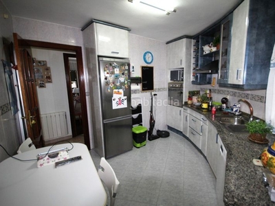 Piso ksa ofrece piso de 3 dormitorios reformado en Madrid