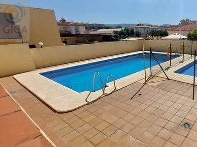 Venta Casa adosada Algeciras. Con terraza 80 m²