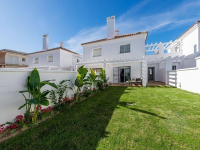Venta Casa adosada Algeciras. Con terraza 91 m²