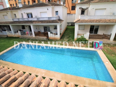 Venta Casa adosada en Carrer dels Maulets 3 Pedreguer. Plaza de aparcamiento con terraza 140 m²