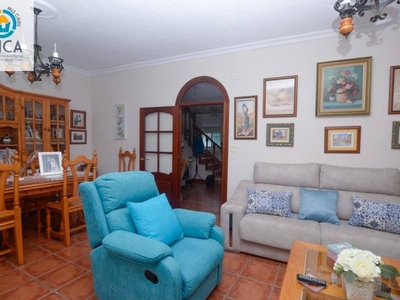 Venta Casa unifamiliar Algeciras. Con terraza 130 m²