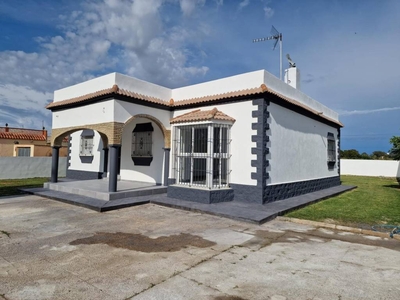 Venta Casa unifamiliar Chiclana de la Frontera. 134 m²