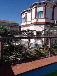 Venta de casa con piscina y terraza en Castellserà