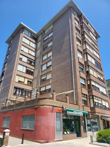 Venta de piso con terraza en Sardinero (Santander)