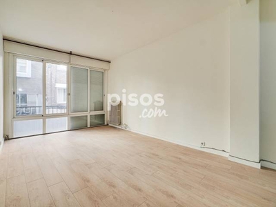 Piso en venta en Carrer de Bertran, cerca de Carrer de Roma