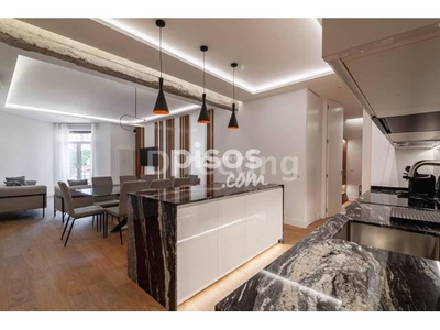 Piso en venta en Chamartin en Castillejos por 950.000 €