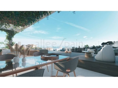 Sky Top Villa, un paraíso con 4 dormitorios, piscina privada y vistas