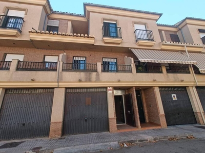 Venta Casa unifamiliar en Calle ALCALDE E. MUÑOZ AREVALO 34 Santa Fe. Buen estado con terraza 143 m²