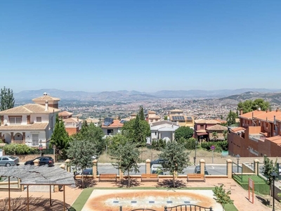 Venta Casa unifamiliar en Calle del Laúd Monachil. Con terraza 158 m²