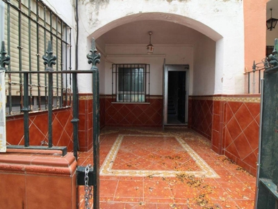 Venta Casa unifamiliar en Calle Doctor Maraón 37 Mairena del Aljarafe. 91 m²