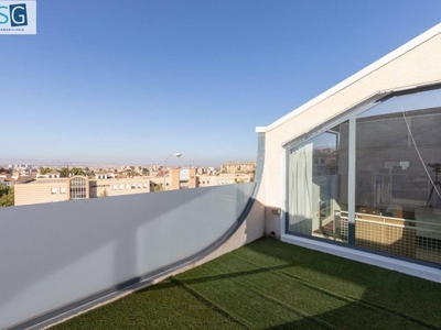Venta Casa unifamiliar en Era Granada. Con terraza 139 m²