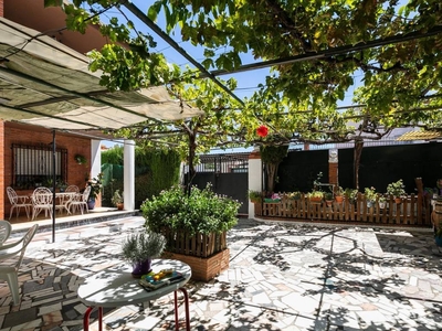 Venta Casa unifamiliar en Huerta Belen Ogíjares. Con terraza 272 m²