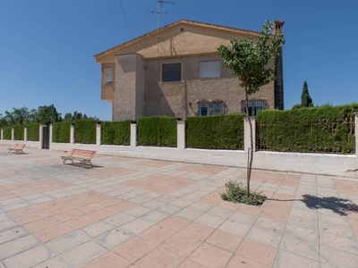 Venta Casa unifamiliar en Neptuno Santa Fe. Con terraza 360 m²