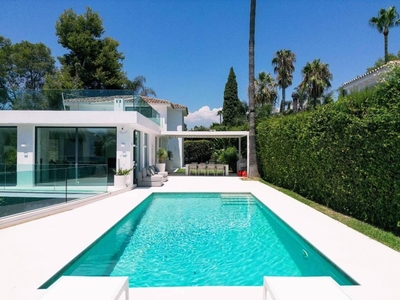 Venta Casa unifamiliar Marbella. Con terraza 800 m²