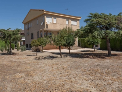 Venta Casa unifamiliar Santa Fe. Con terraza 360 m²