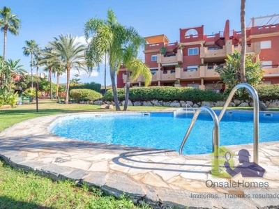 Venta Piso en La Reserva de marbella 6. Marbella. Buen estado plaza de aparcamiento con balcón