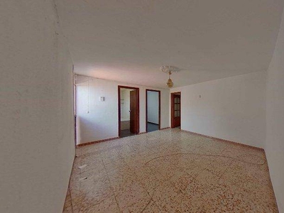 Venta Piso en Calle Cantos. Ronda. Planta baja con terraza