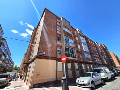 Venta Piso Valladolid. Piso de tres habitaciones Planta baja calefacción individual