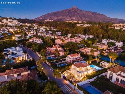 Villa completamente reformada de 4 dormitorios en Los Naranjos Golf/Nueva Andalucía