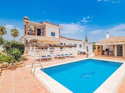 Villa privada con piscina para familias en Málaga
