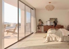 Apartamento con 2 habitaciones con ascensor, parking, piscina, calefacción y aire acondicionado en Marbella