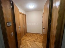 Piso una joya de atico 400 mts de vivienda con terrazas en via augusta / diagonal en Barcelona