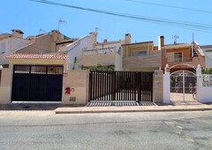 Adosado en venta en Los Frutales, Torrevieja, Alicante