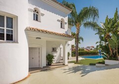 Chalet en venta en Nueva Atalaya, Estepona, Málaga