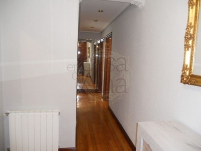 Alquiler de piso en Ametzola de 2 habitaciones con muebles y balcón
