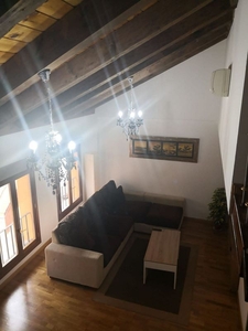 Ático en alquiler en Centro - Segovia de 3 habitaciones con muebles y balcón
