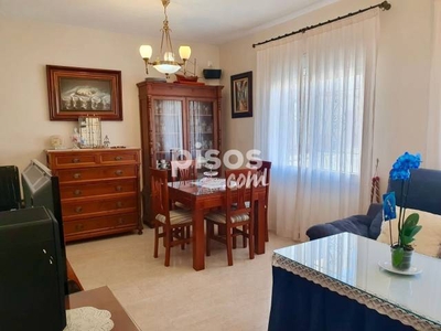 Casa adosada en venta en Mairena del Alcor