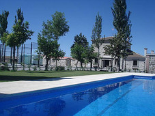 Alquiler vacaciones de casa con piscina y terraza en Villacastín