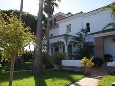 Venta Casa unifamiliar Chiclana de la Frontera. Con terraza 300 m²