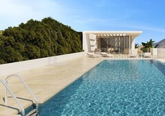 Ático con 2 habitaciones con parking, piscina, aire acondicionado y vistas al mar en Fuengirola